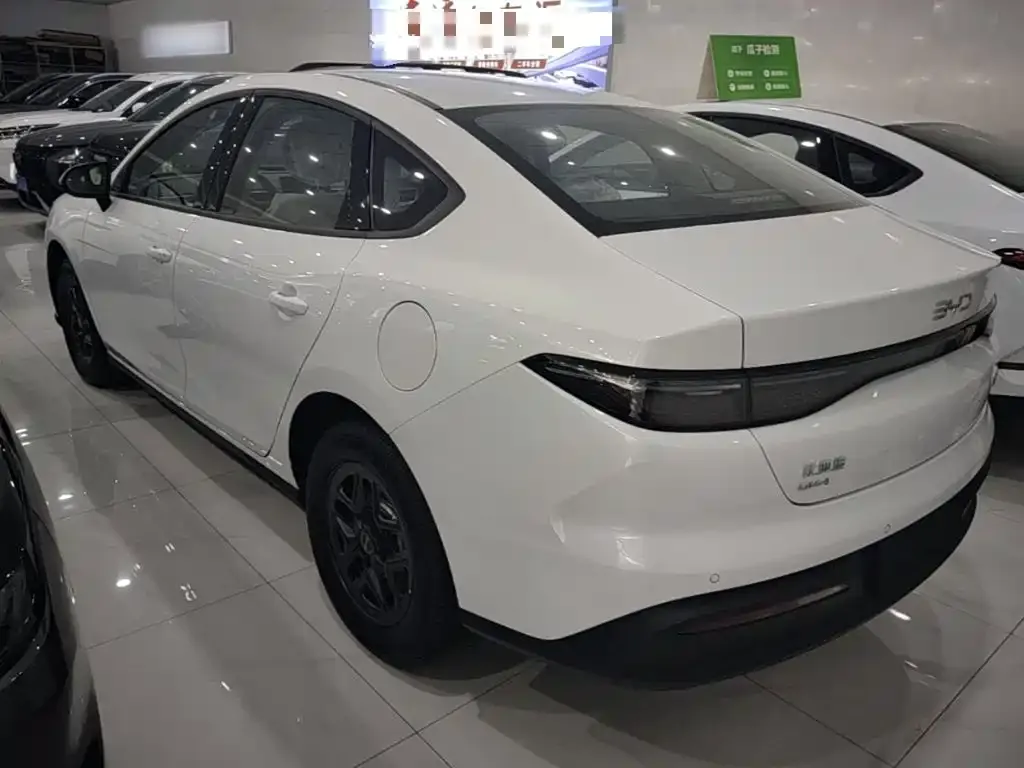 BYD Seal 05 DM-i — фото 6