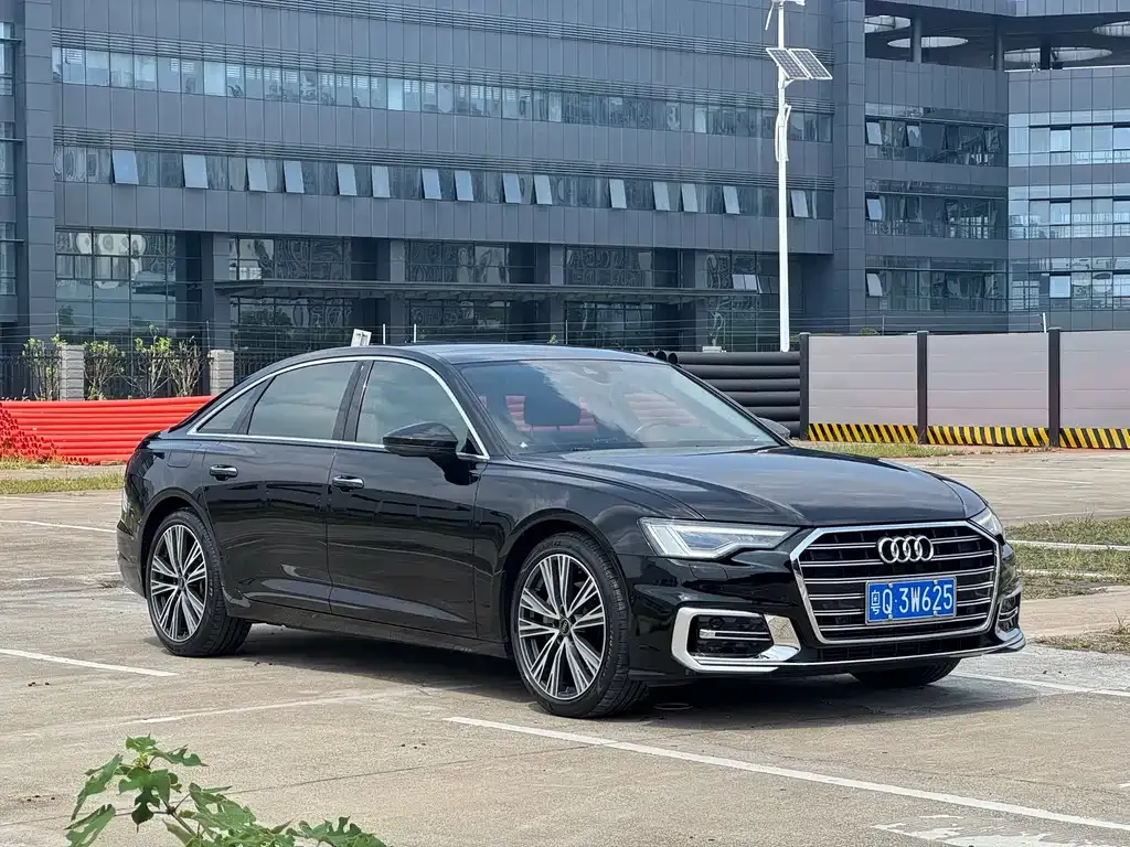Audi A6L — фото 5