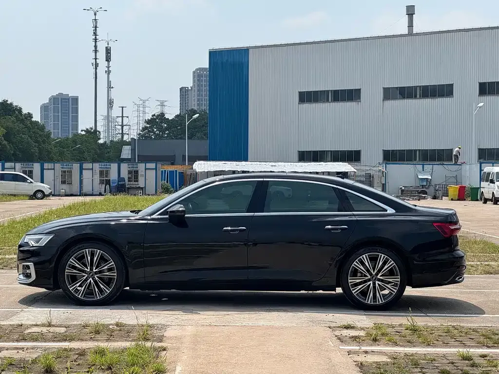 Audi A6L — фото 4