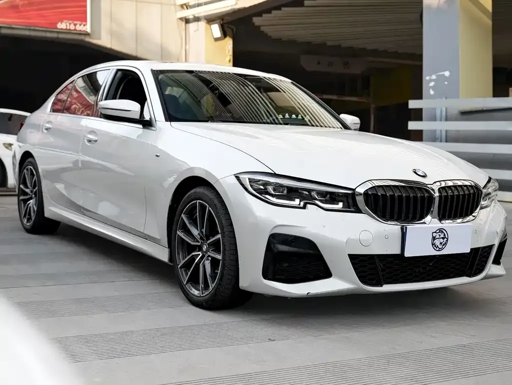 BMW 3 Series — фото 1
