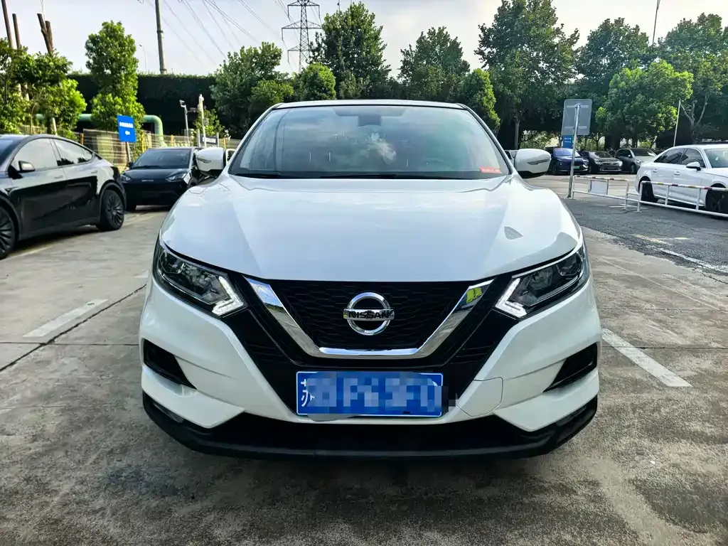 Nissan Qashqai — фото 5