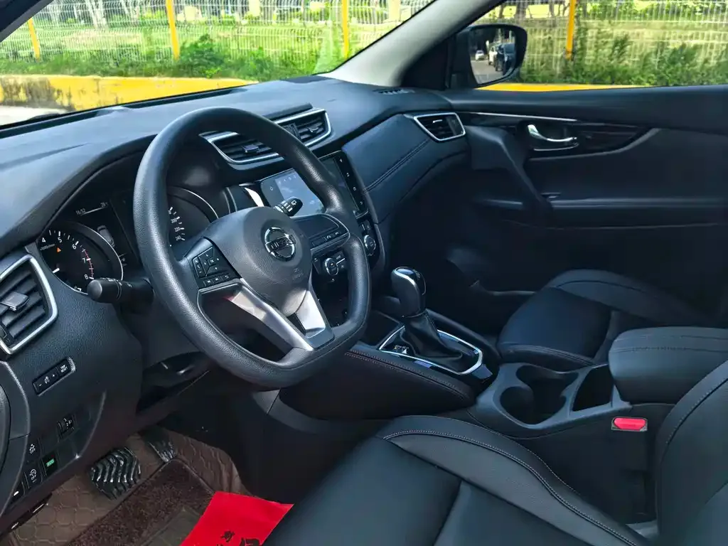 Nissan Qashqai — фото 2
