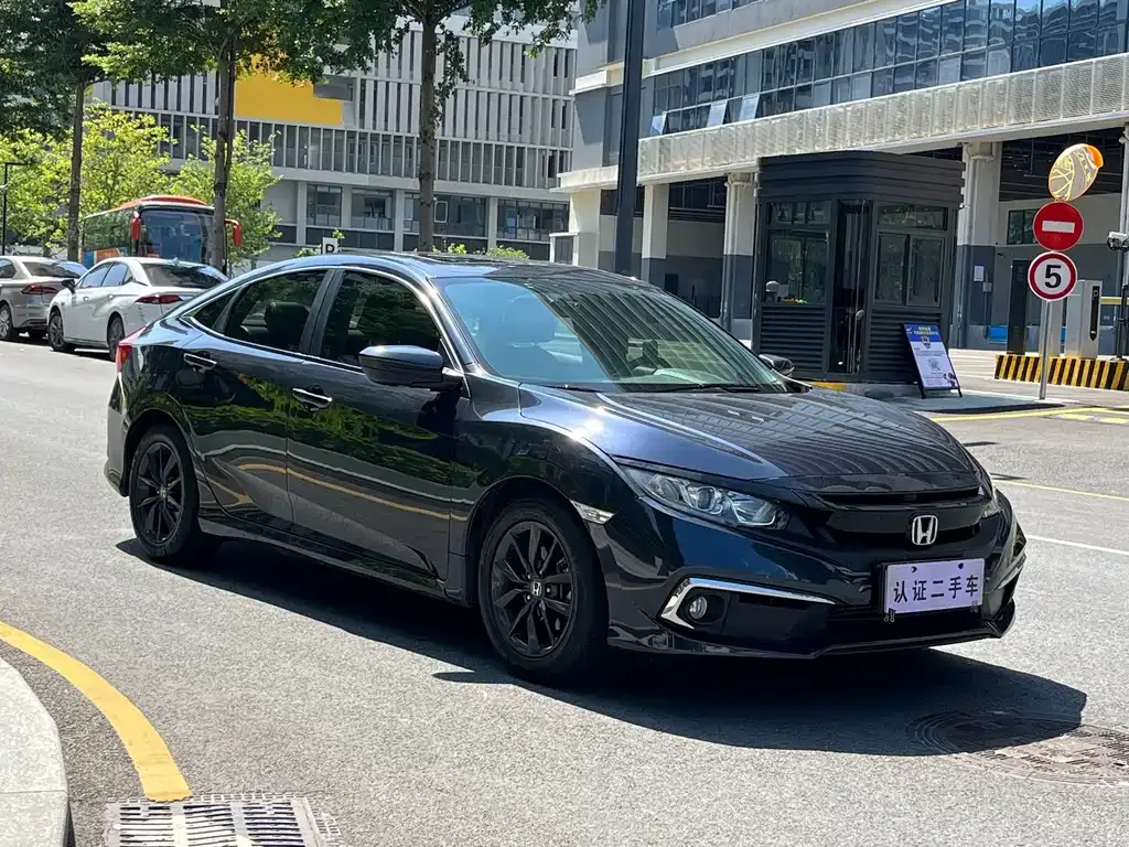 Honda Civic — фото 4