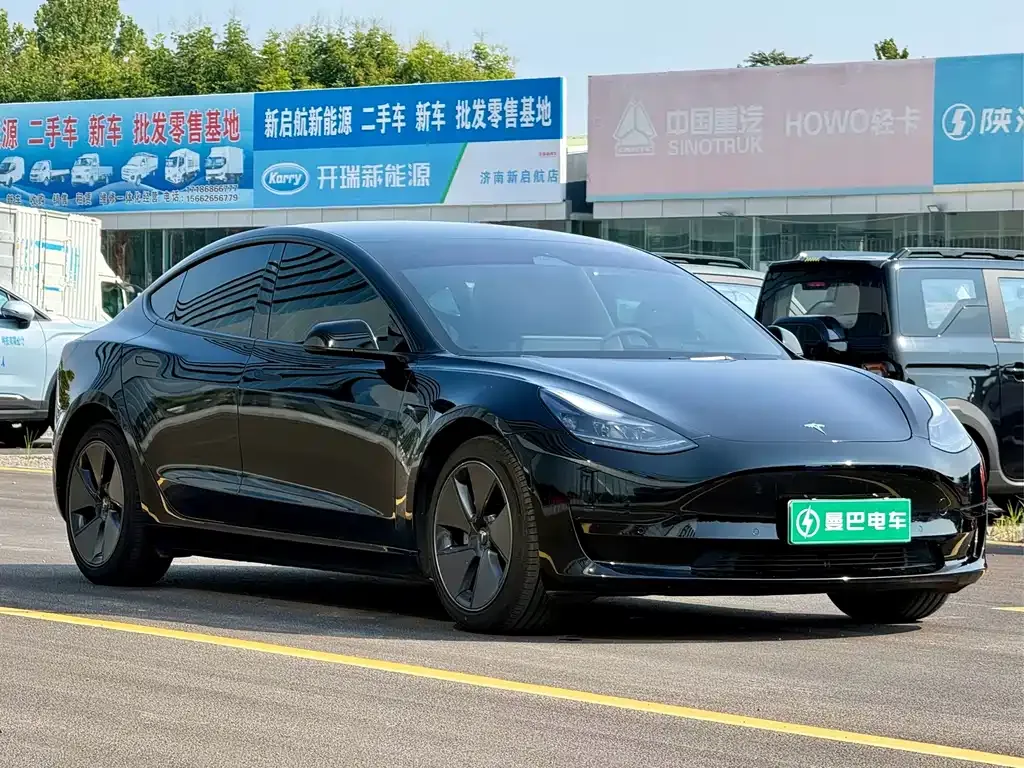 Tesla Model 3 — фото 9