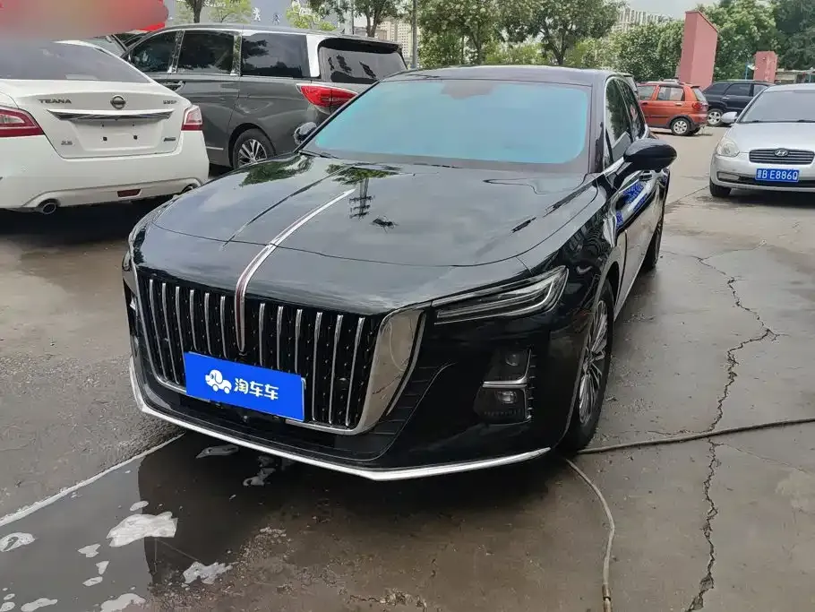 Hongqi H5 — фото 1
