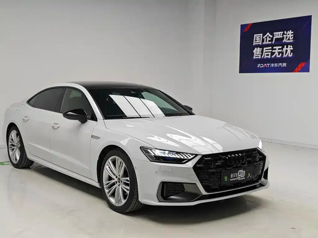 Audi A7L — фото 5