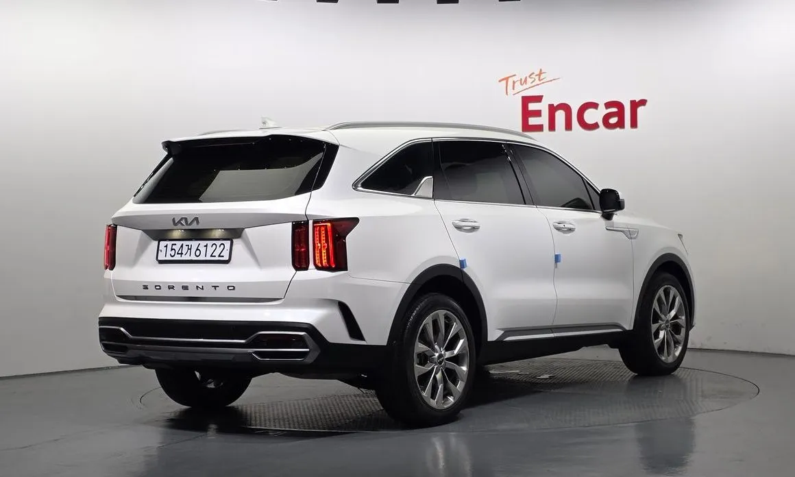 Kia Sorento — фото 6