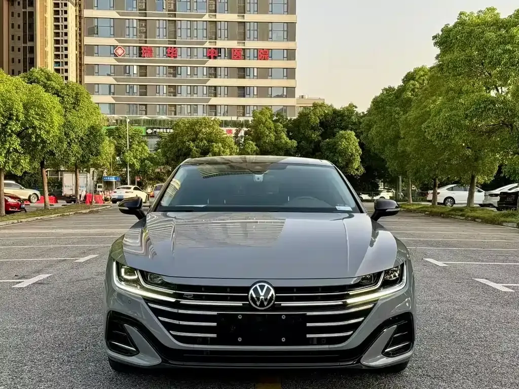 Volkswagen CC — фото 1