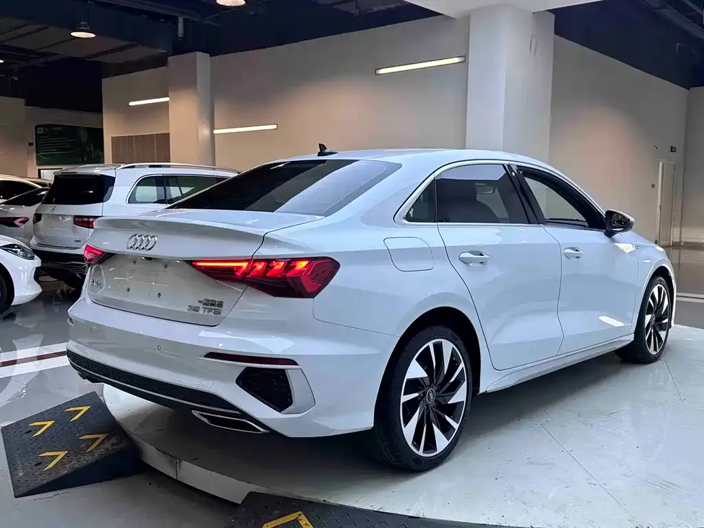 Audi A3 — фото 5