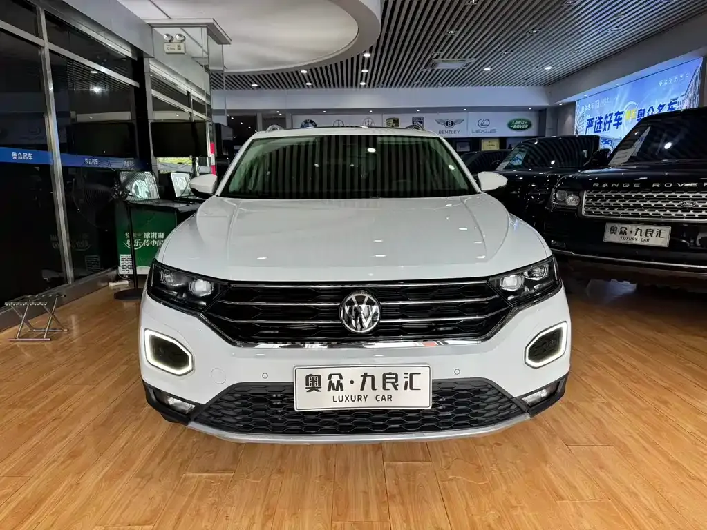 Volkswagen T-Roc — фото 2
