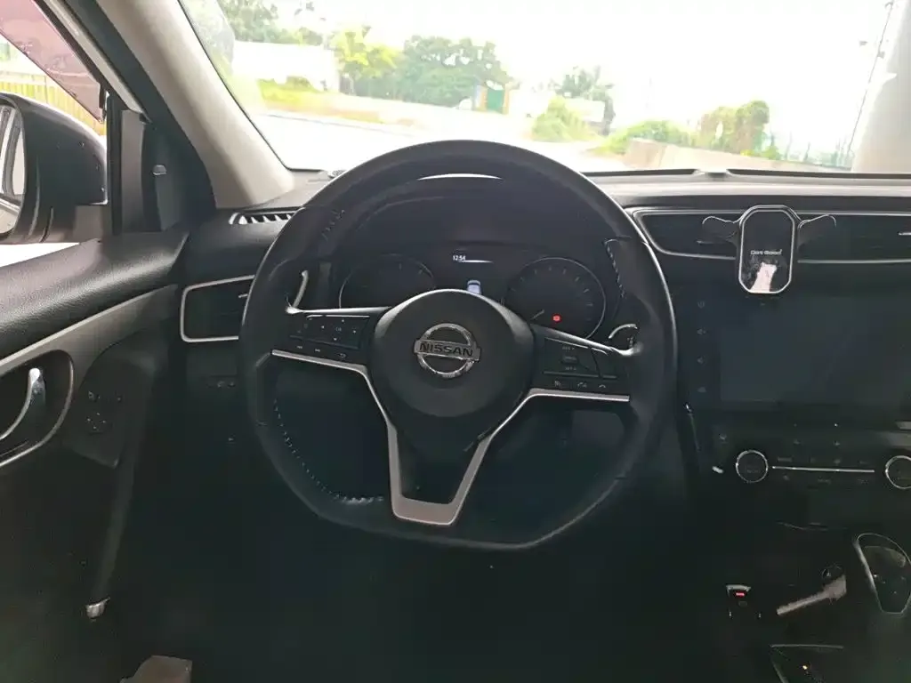Nissan Qashqai — фото 5