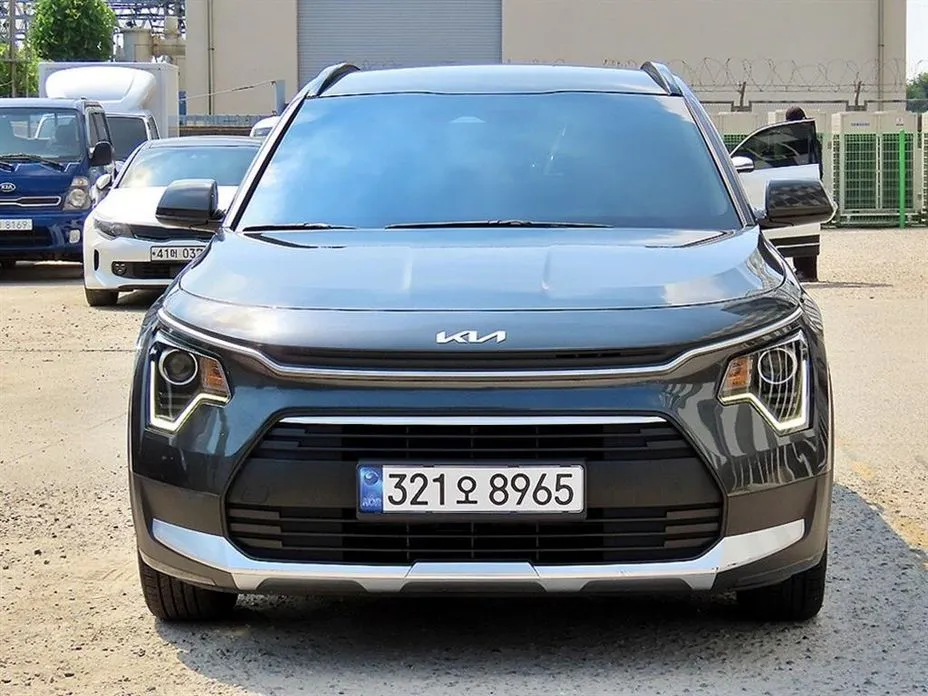 Kia Niro — фото 1