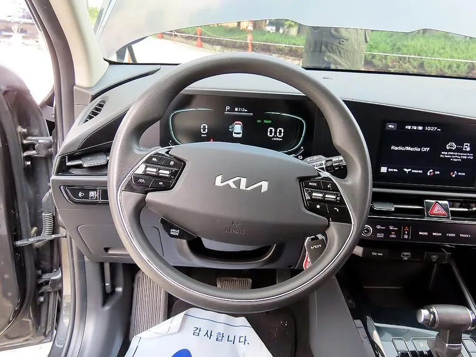 Kia Niro — фото 9