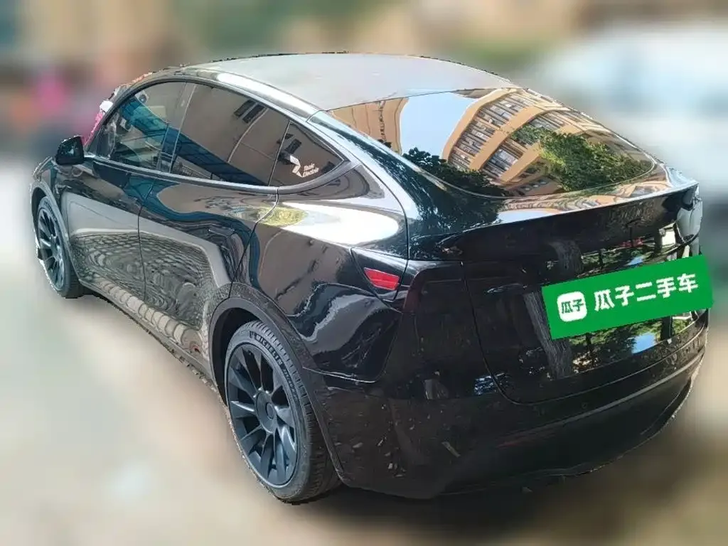 Tesla Model Y — фото 7