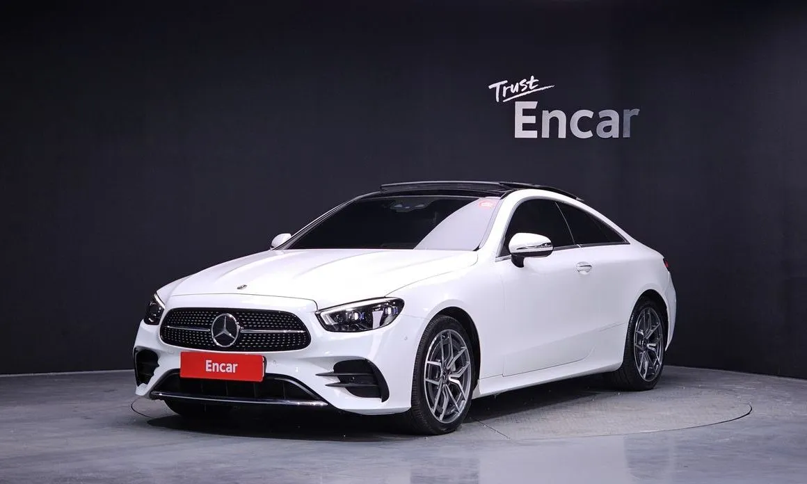 Mercedes-Benz E-Class — фото 1