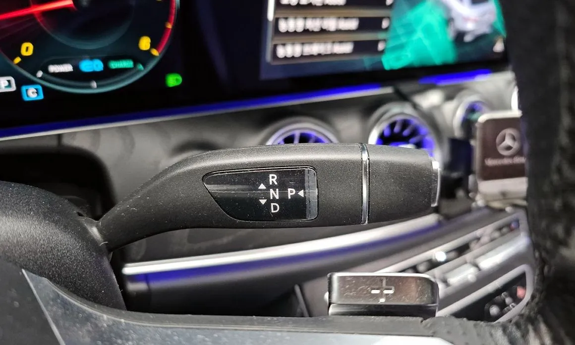 Mercedes-Benz E-Class — фото 8