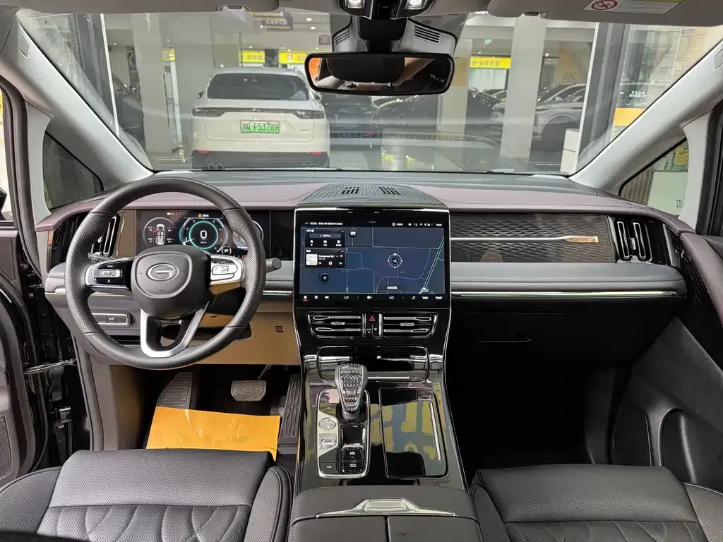GAC Motor Trumpchi M8 — фото 10