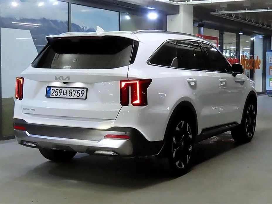 Kia Sorento — фото 3