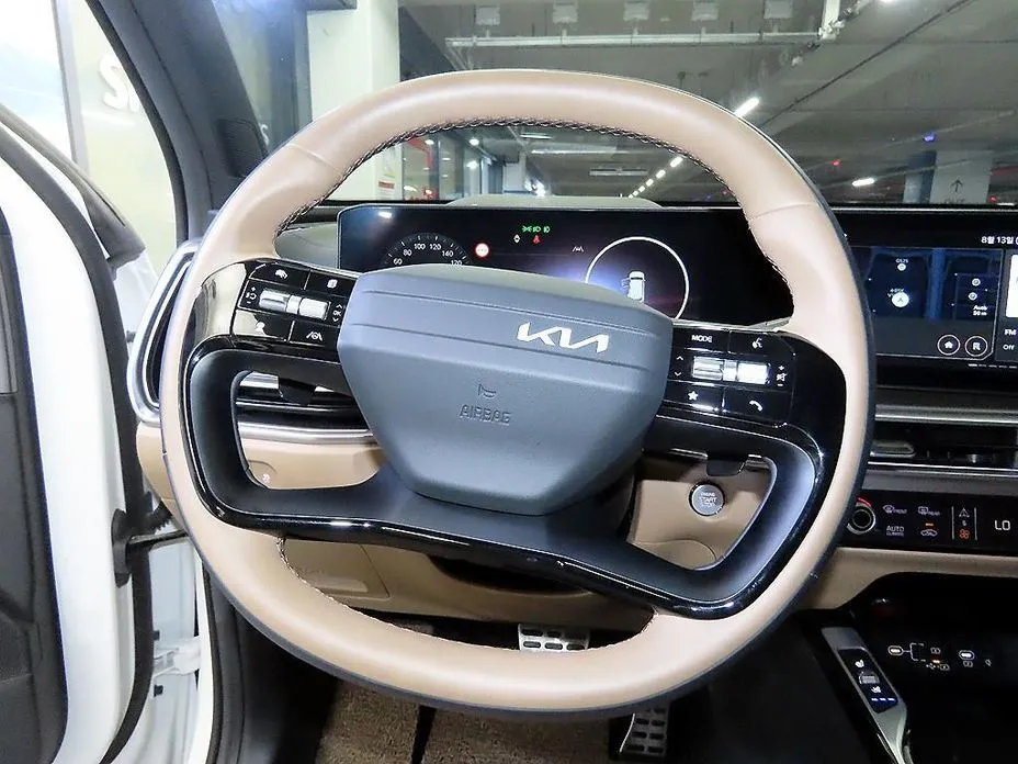 Kia Sorento — фото 8