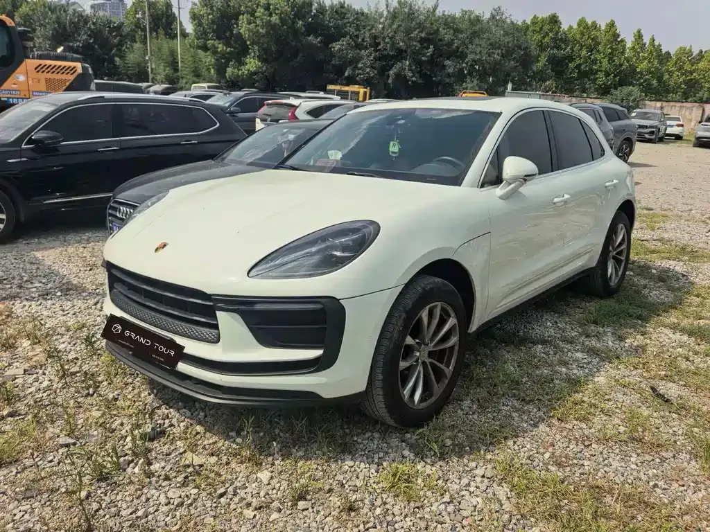 Porsche Macan — фото 1