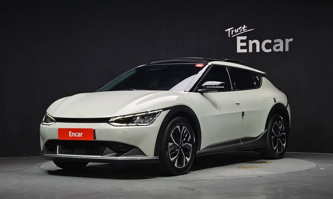 Kia EV6 — фото 1