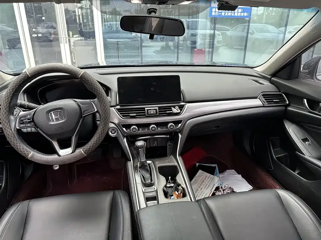 Honda Accord — фото 6