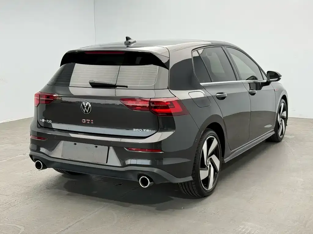 Volkswagen Golf GTI — фото 3