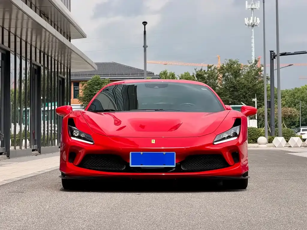 Ferrari F8 — фото 8