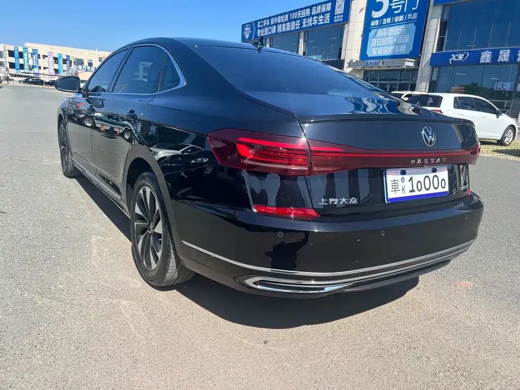 Volkswagen Passat — фото 3