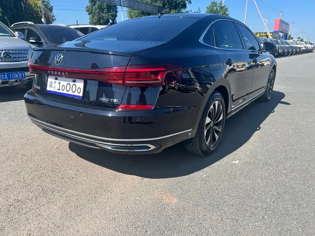 Volkswagen Passat — фото 9