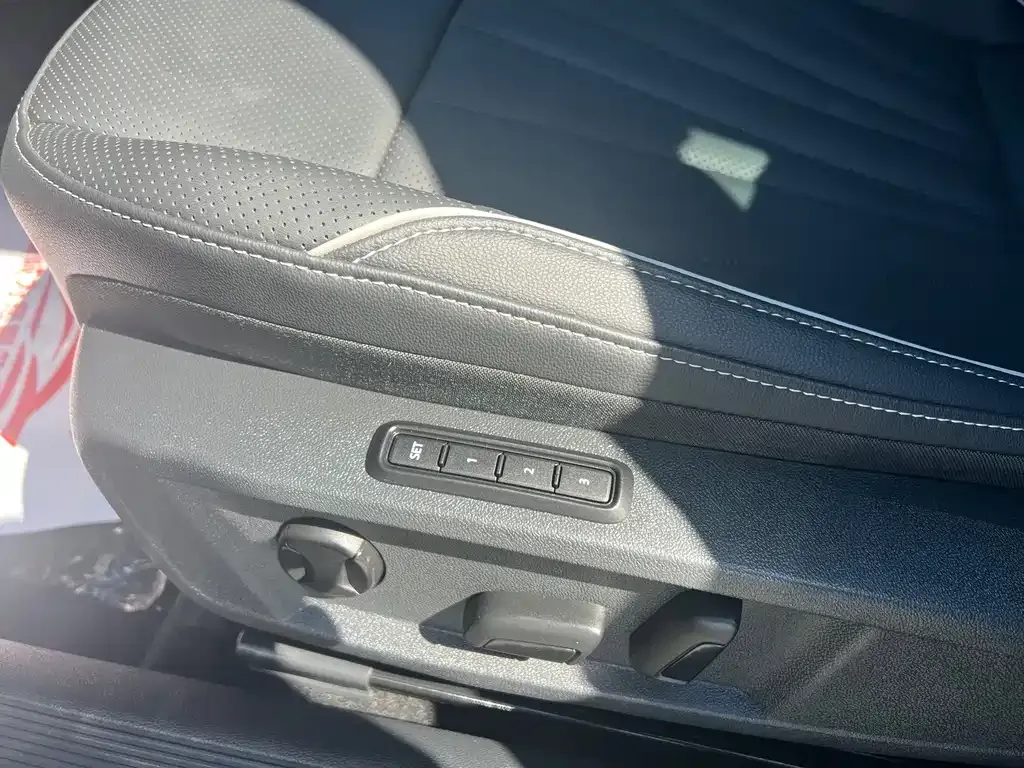 Volkswagen Passat — фото 5