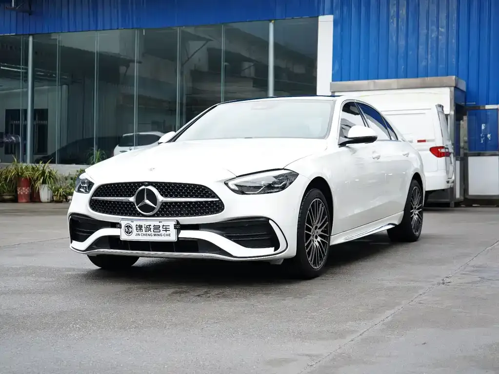 Mercedes-Benz C-Class — фото 1