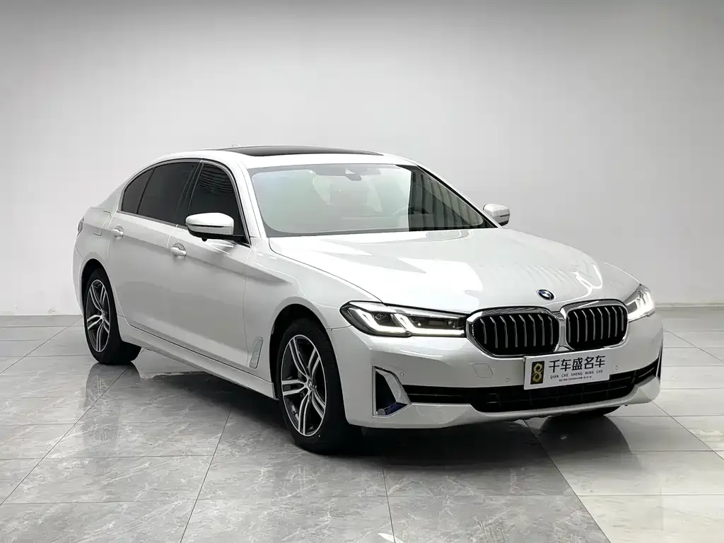 BMW 5 Series — фото 6