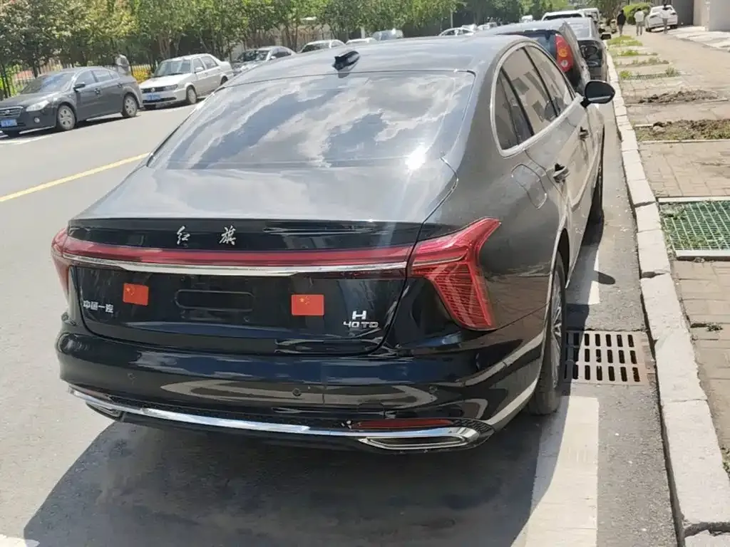 Hongqi H5 — фото 10