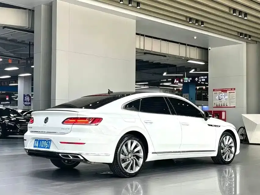 Volkswagen CC — фото 5