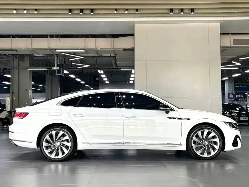 Volkswagen CC — фото 7