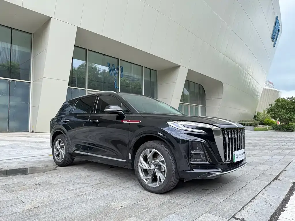 Hongqi HS3 PHEV — фото 4