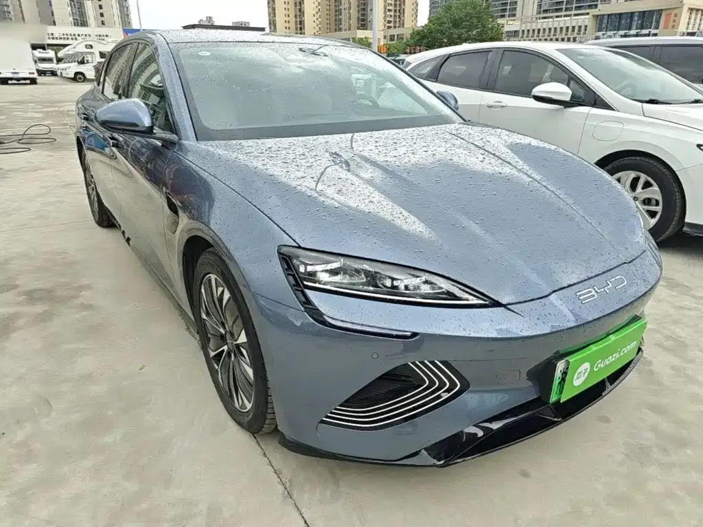BYD Seal — фото 5