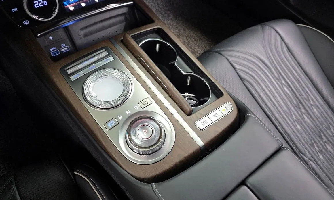 Genesis G80 — фото 10