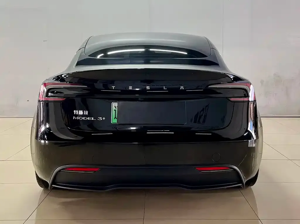 Tesla Model 3 — фото 5