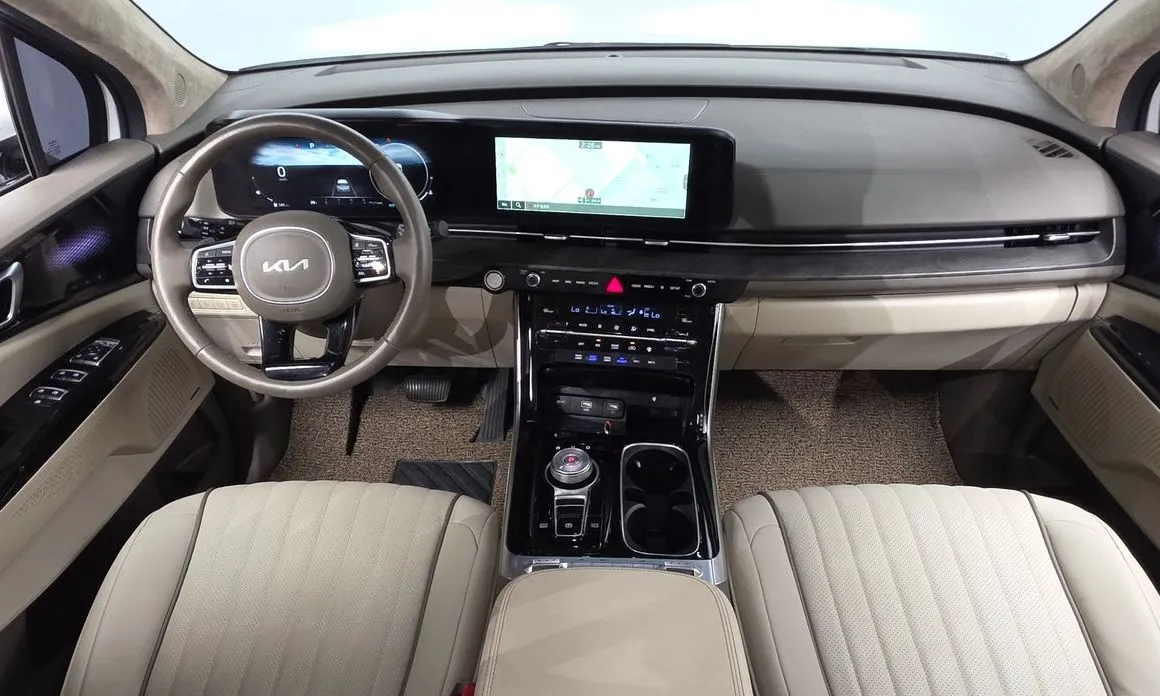 Kia Carnival — фото 10