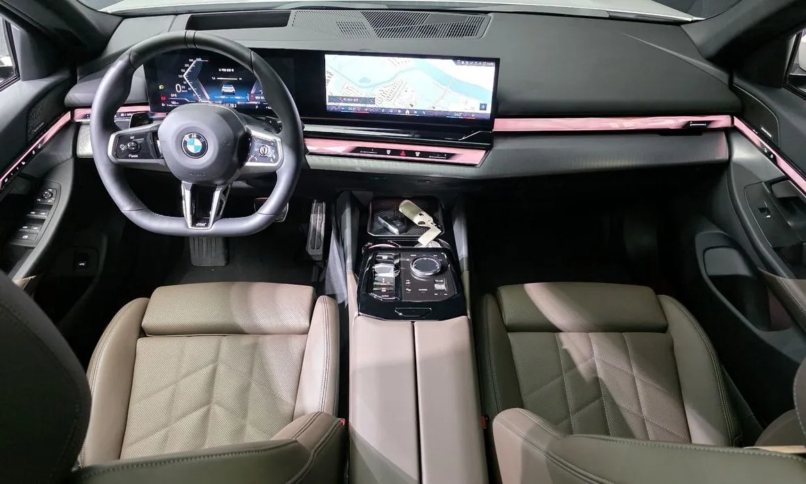 BMW 5-Series — фото 10