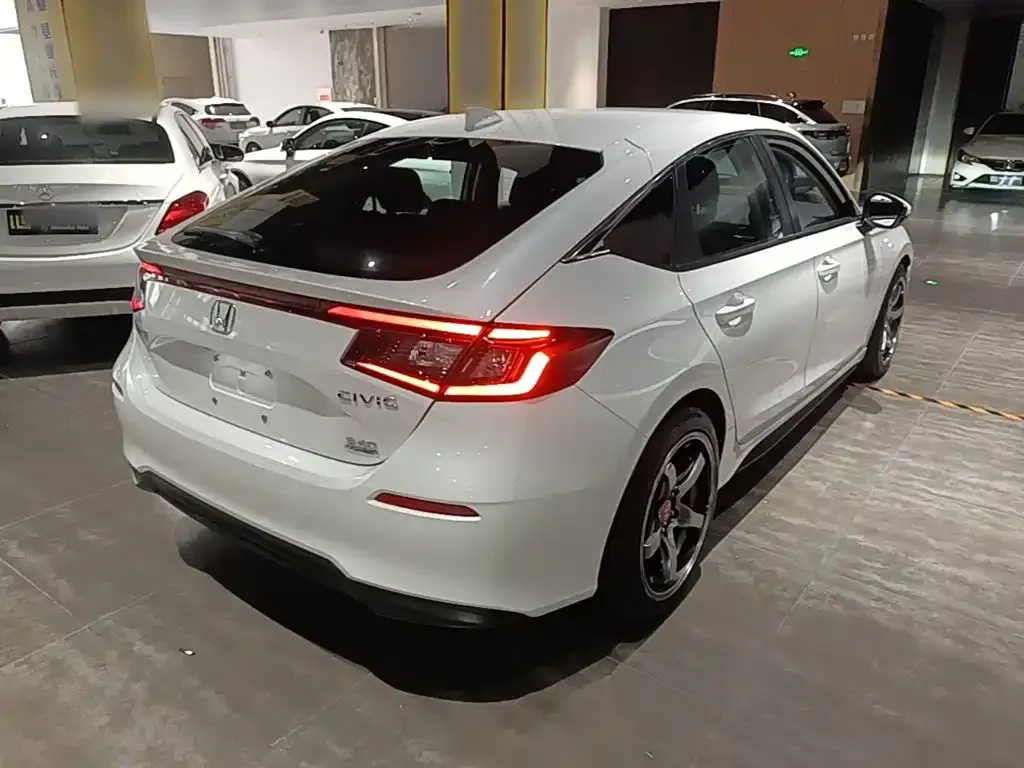 Honda Civic — фото 6