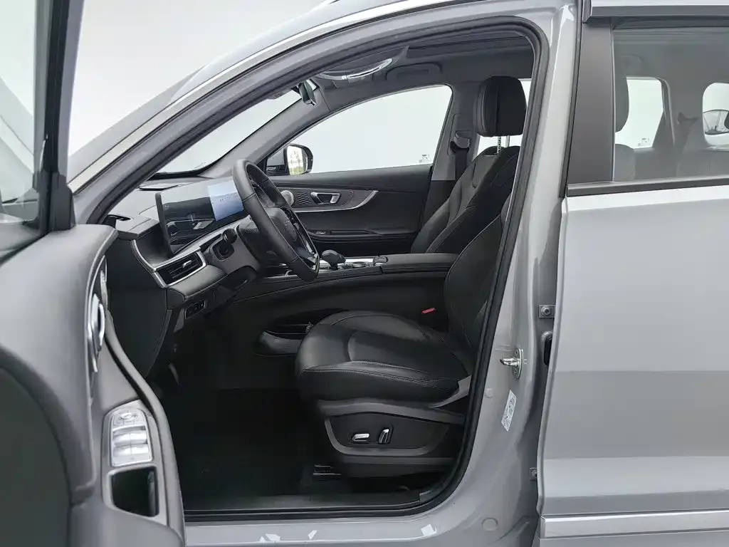 Chery Tiggo 8 PRO NEV — фото 7