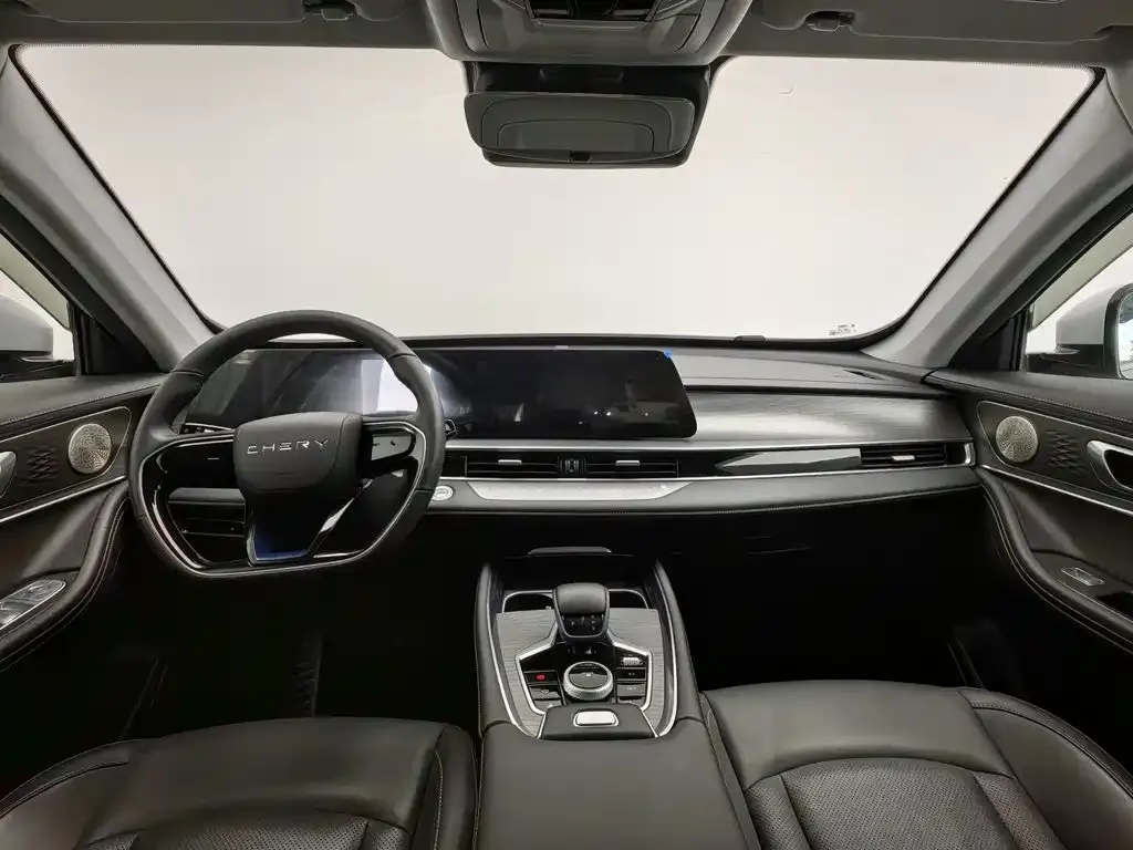 Chery Tiggo 8 PRO NEV — фото 6