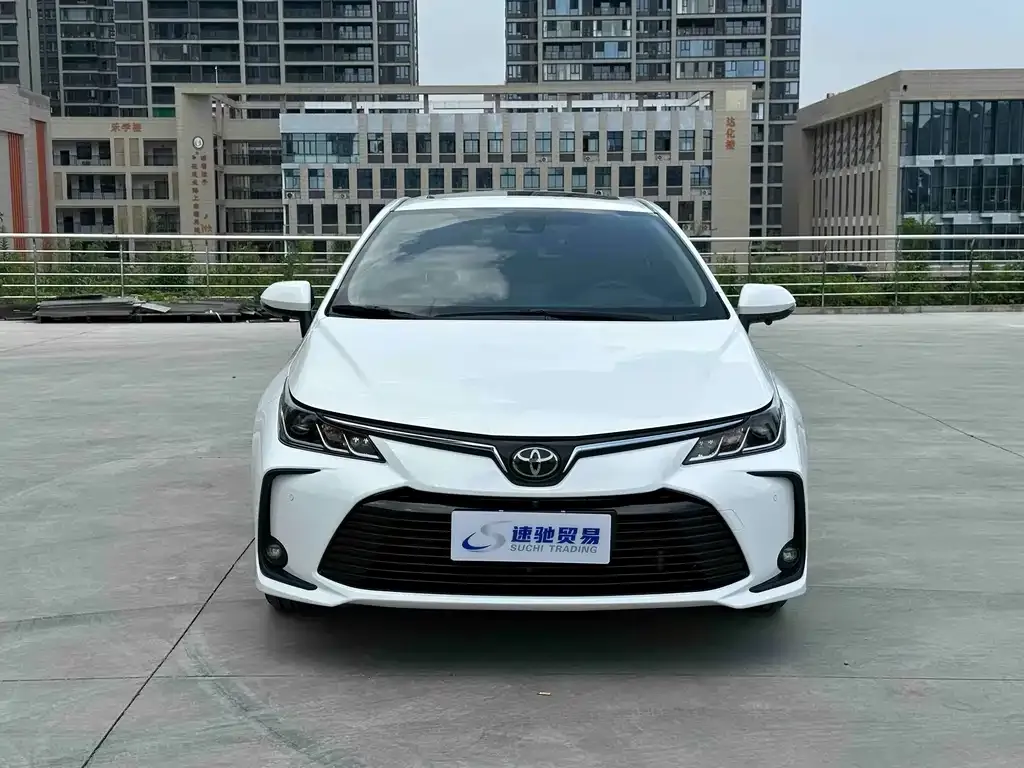 Toyota Corolla — фото 9