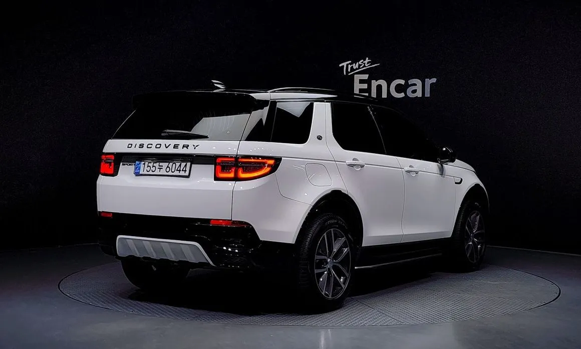 Land Rover Discovery Sport — фото 9