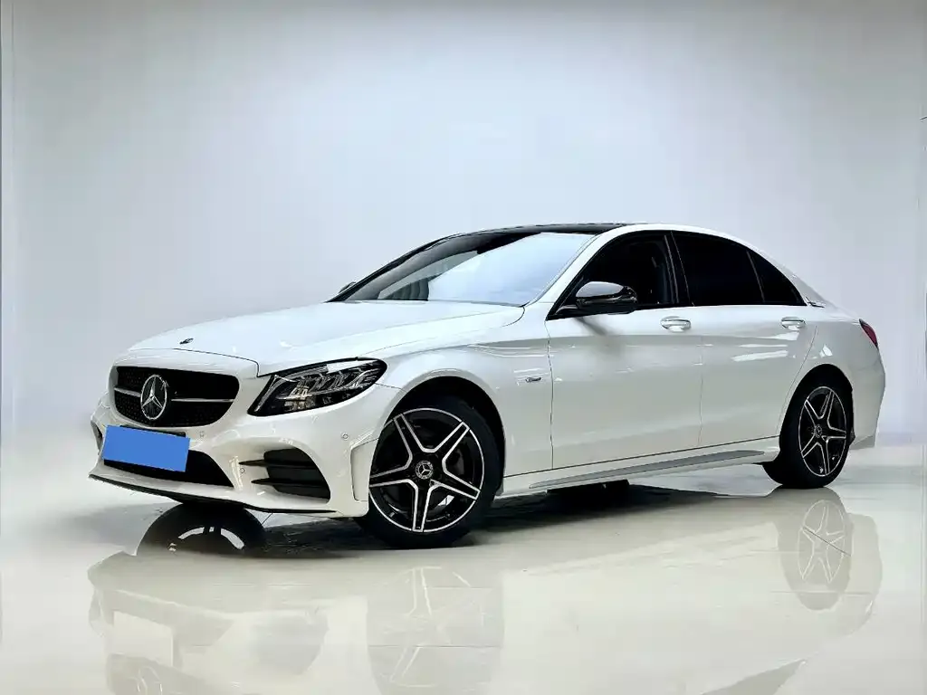 Mercedes-Benz C-Class — фото 1