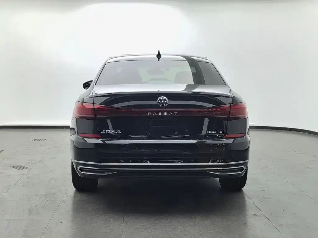 Volkswagen Passat — фото 10