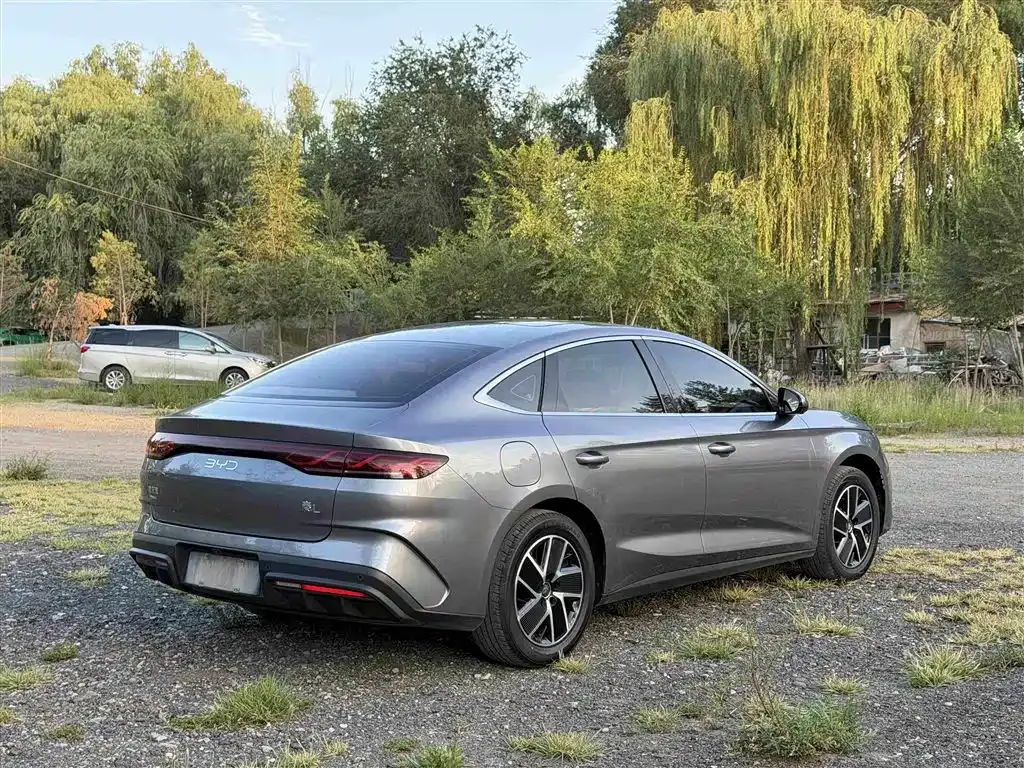 BYD Qin L — фото 7